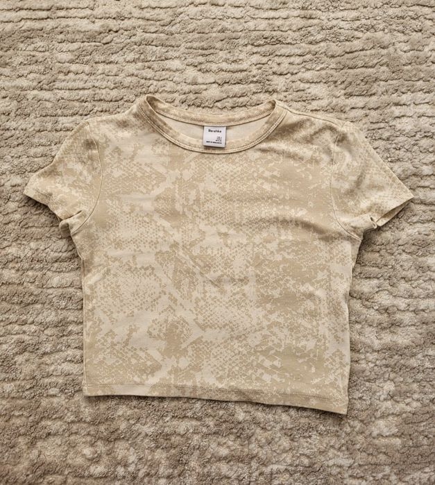 Tricou scurt, tip crop