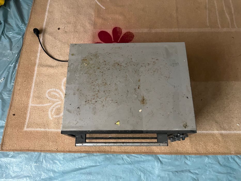 Продавам електрическа фурна