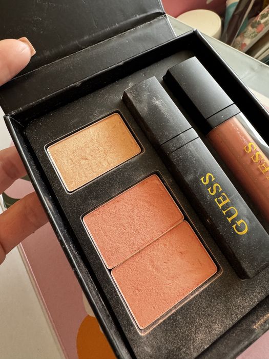 Палитра сенки Guess/ различни видове