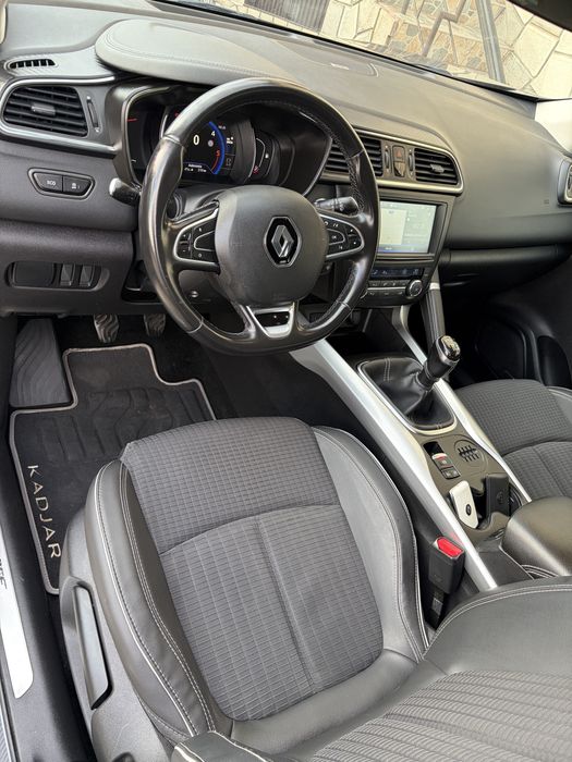 Renault Kadjar Bose import recent/camera/piele/faruri laser/jante 19/Impecabila