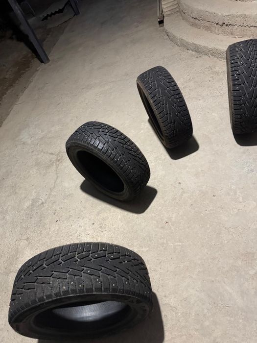 Продам Зимный шины