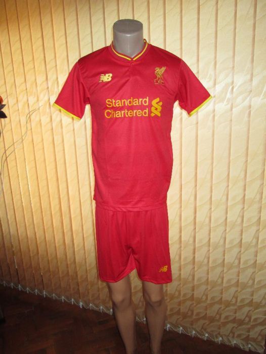 New Balance детски екип Ливърпул Стъридж РЕТРО размер 104