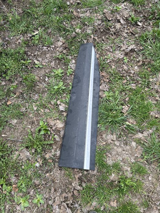 Продаётся двер от машины в хорошем состаяни