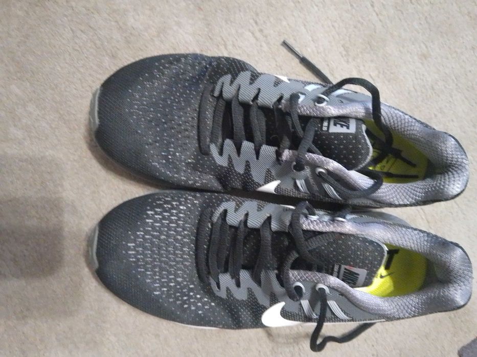 Nike Air Zoom Structure 38,5 номер нови