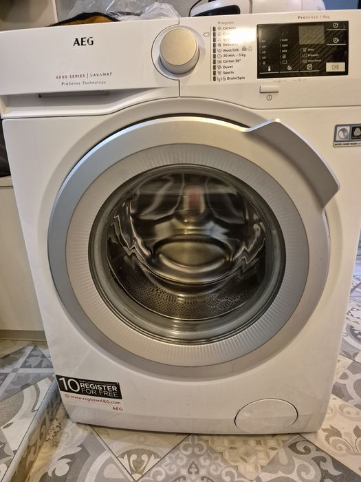 Пералня AEG за части 8кг.