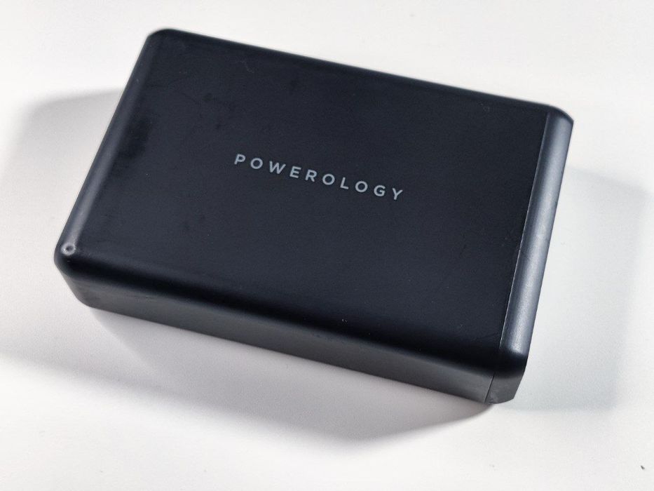 Powerology 156W PD — универсальная зарядная станция