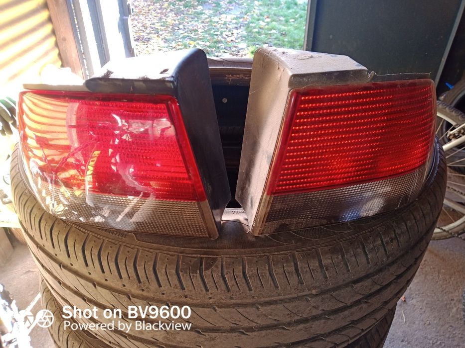 Задни стопове SAAB 93