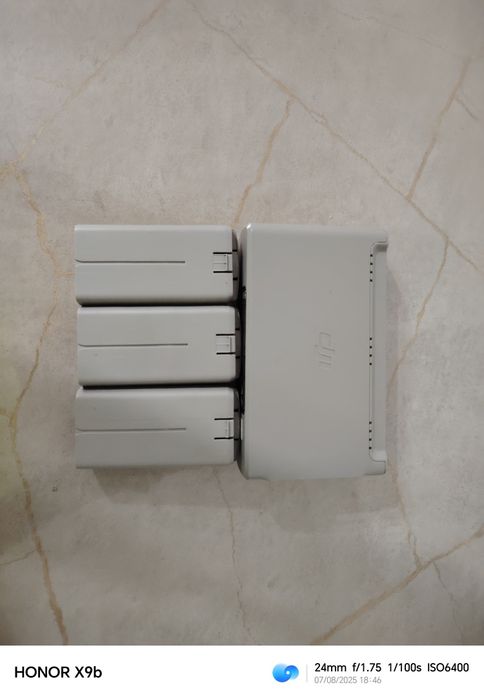 Дрон dji mini 2 two way charging hub