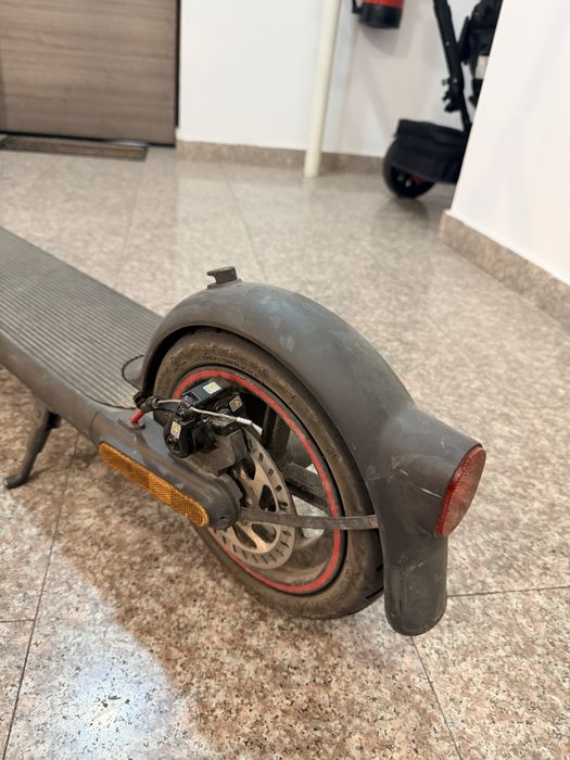 Trotineta electrica Xiaomi Scooter 4 pro