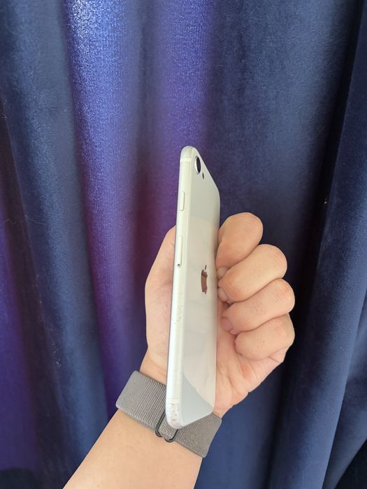 Iphone SE 2020 Белый 256Gb
