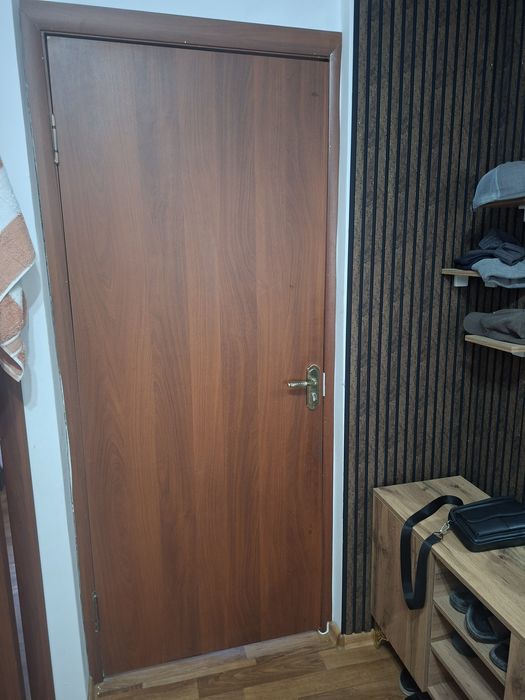 Продается двери бу 7штук