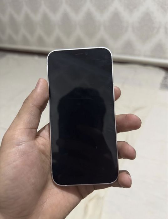 Iphone 12 mini ideal holatda