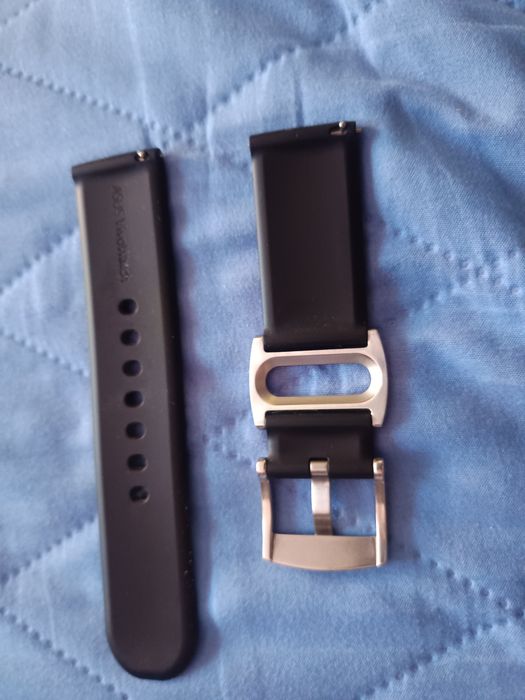 Vând curea de silicon de 22 mm pt smartwatch Asus,absolut nouă