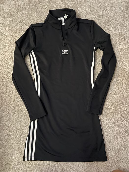 черни къси рокли адидас feered