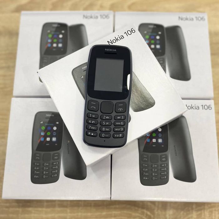 Кнопочный телефон  Nokia 106