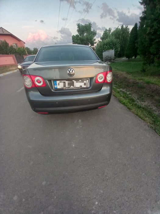 VOLKSWAGEN Jetta 2007 — imagine 3