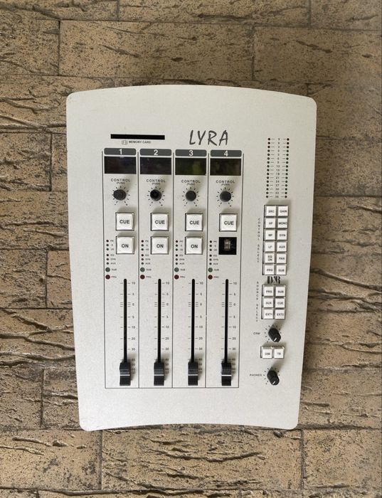 D&R Lyra / D&R phase