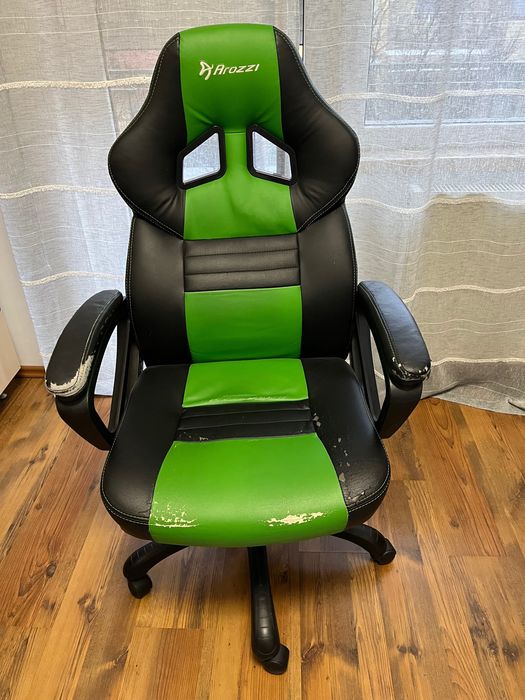 Vand scaun gaming Arozzi negru/verde