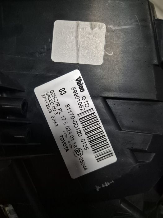 Far Stinga NOU Original Toyota Yaris P90.2006-2009.Volan stinga.