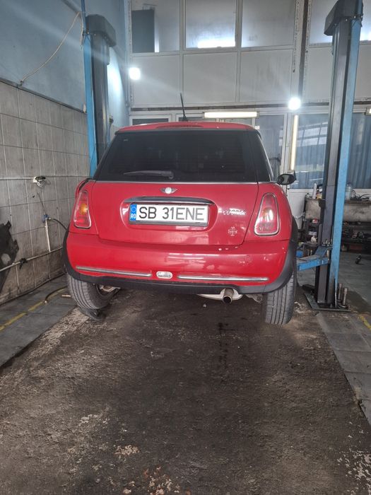 Îmi vând bebelușul...