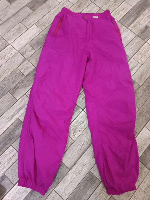 Combinezoane ski ,geci pantaloni la preturi mici