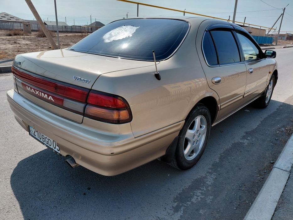 Nissan Maxima продам