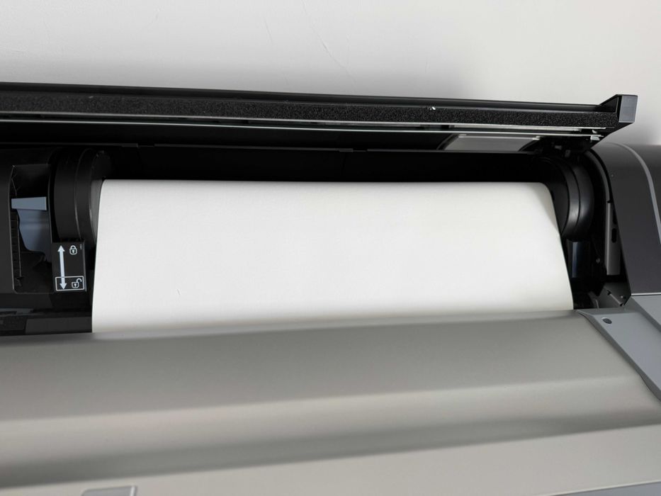 Epson SureColor SC-P7500 24" професионален широкоформатен принтер