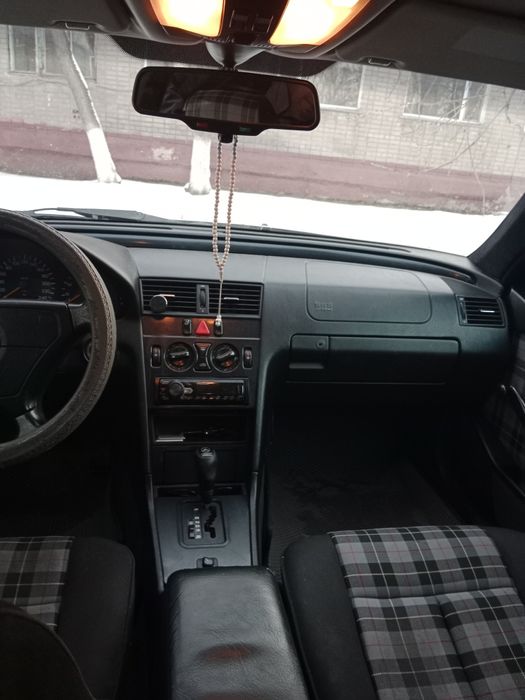 Продам Мерседес С 180