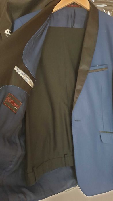 Vand costum elegant barbatesc marca DeMarco
