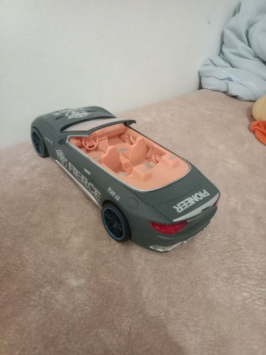 Детская машинка новая Игрушка