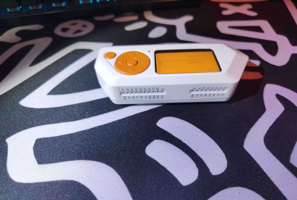 Flipper zero Чисто нов с 2 кейса