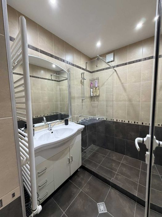 Дава се под наем Тристаен апартамент в София, Медицинска академия - 90 кв.м за 957.27 € - Снимка #6