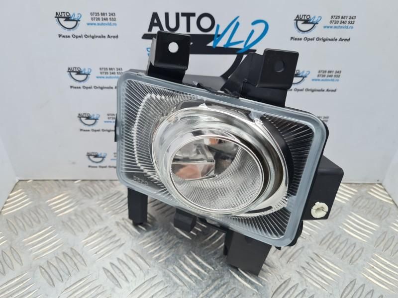 Proiector ceata dreapta Opel Astra H