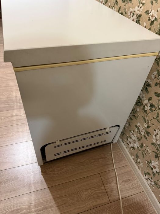 Продам морозильник Бирюса
