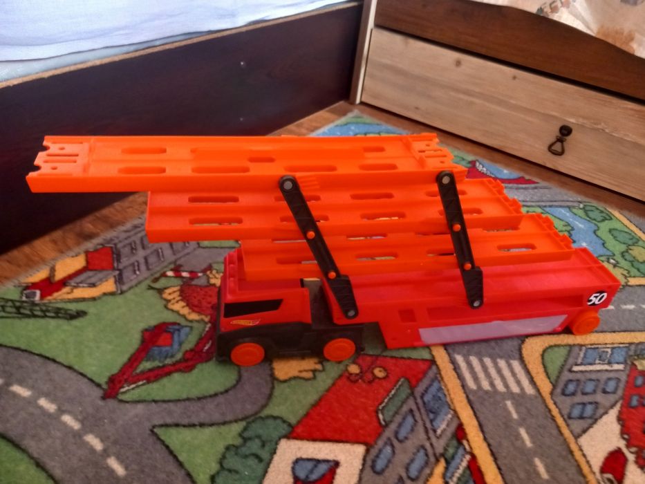 Детски автовоз Хот уйлс