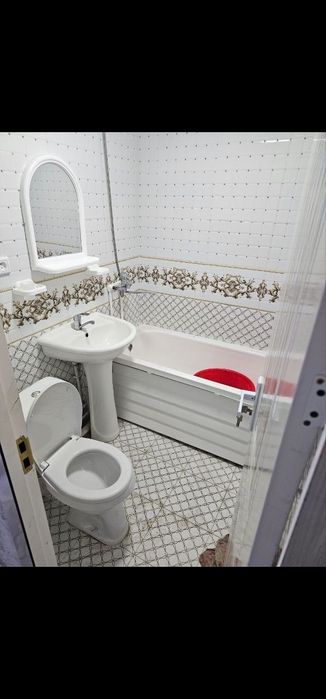 Beshinchi mikrarayon mumtoz restoranı protivida uy ijaraga beriladi