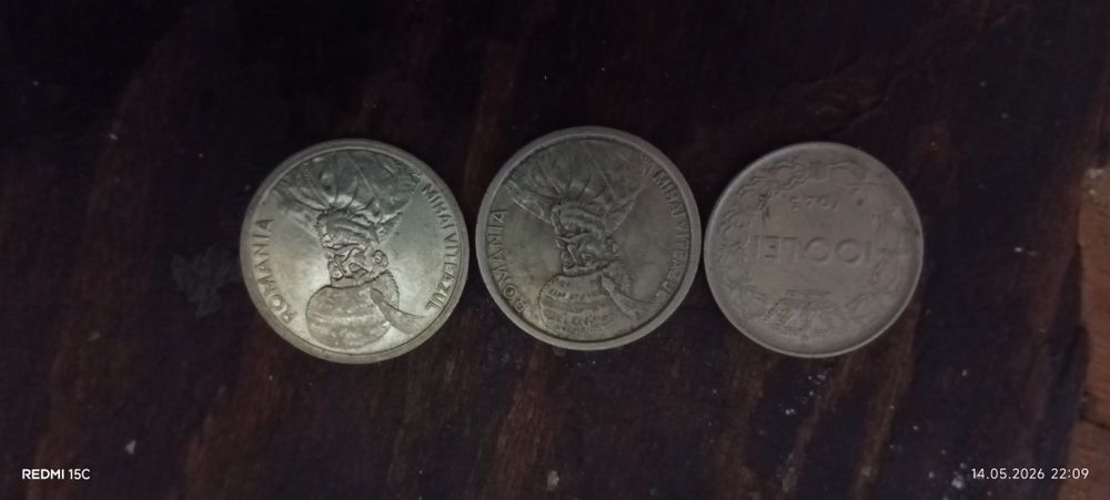 Vând monede vechi 100 lei