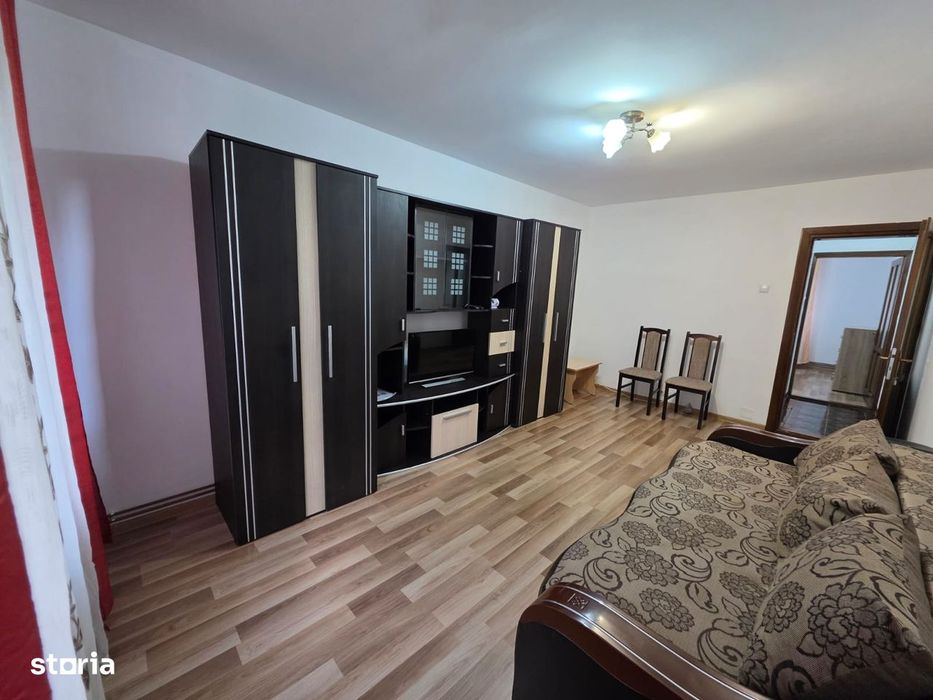 2 camere, decomandat, zona Spitalul Vechi, etaj intermediar
