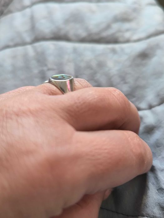 Сребърен пръстен с шарен камък