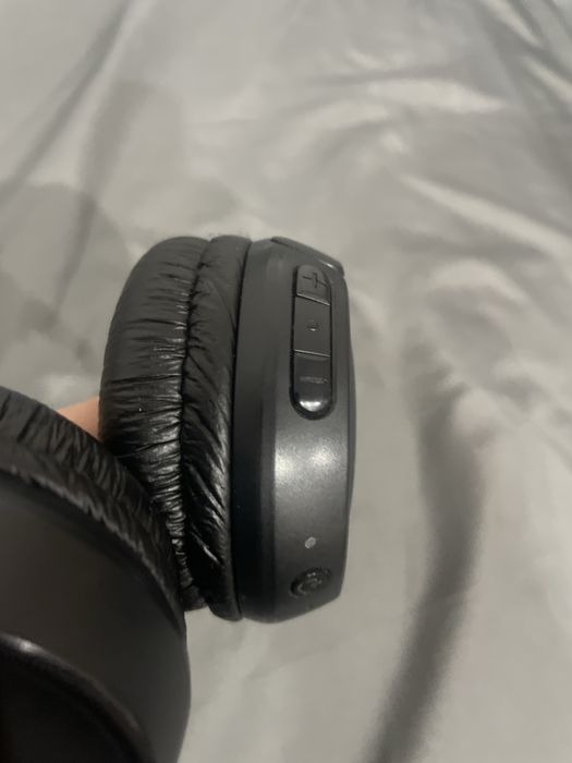 Продам JBL оригинал