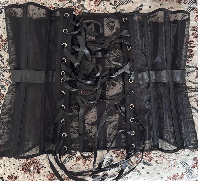 Корсет от бренда Haib