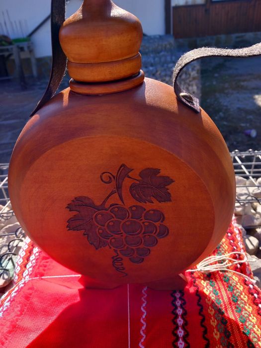 Дървена  Бъклица  1 литър гравирана