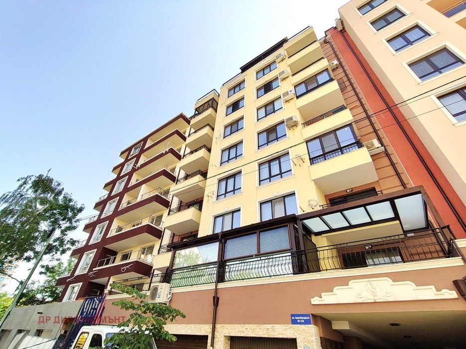 Дава се под наем Едностаен апартамент в София, Център - 36 кв.м за 434.60 € - Снимка #16