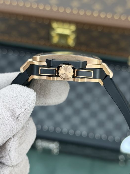 HB Square of Bang Gold