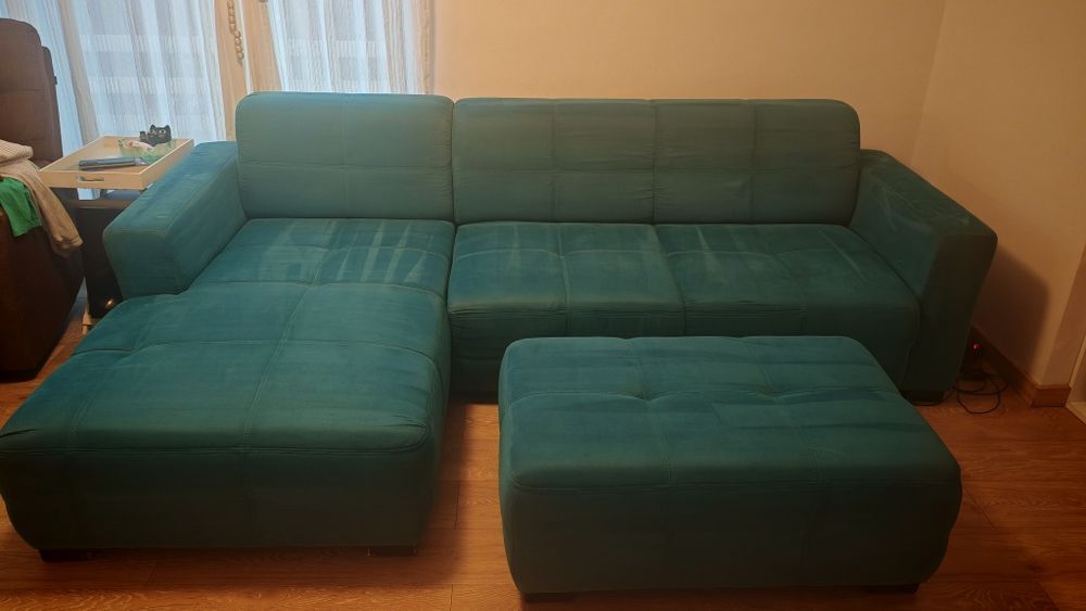 Vând colțar extensibil cu taburet