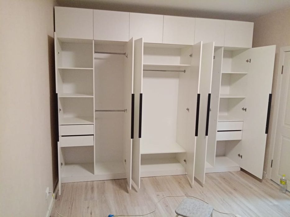 Шкаф новый любой