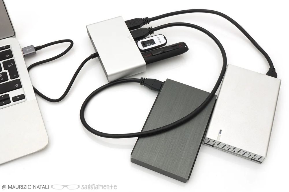 Moshi iLynx 3.0 hub USB 3.0 cu 4 porturi