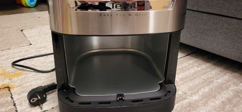 Vand friteuza cu aer cald esy fry and grill Tefal
