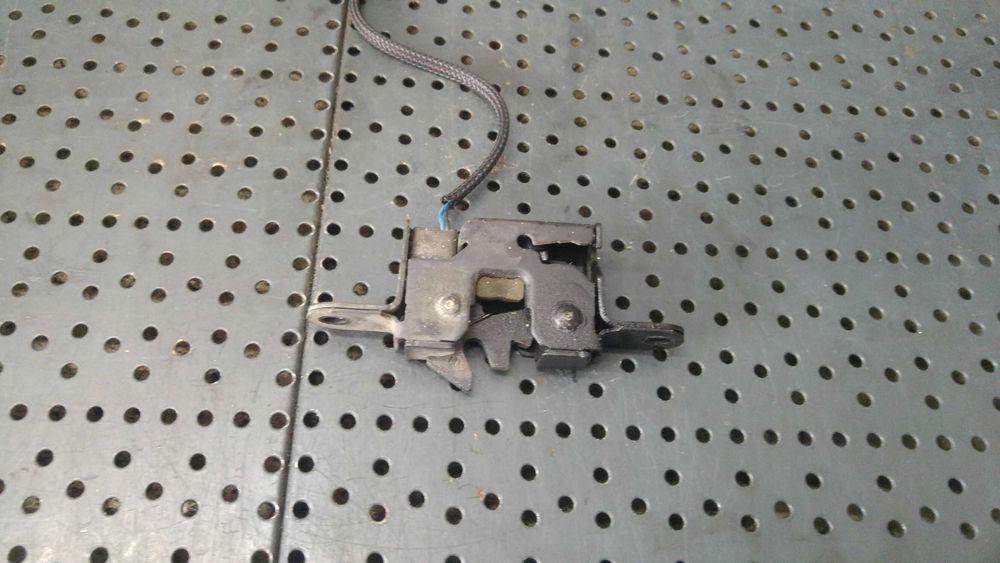 Broasca capota renault megane 3 grandtour kz0 1