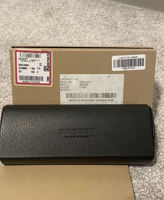 Ochelari Burberry de dama, originali, negri